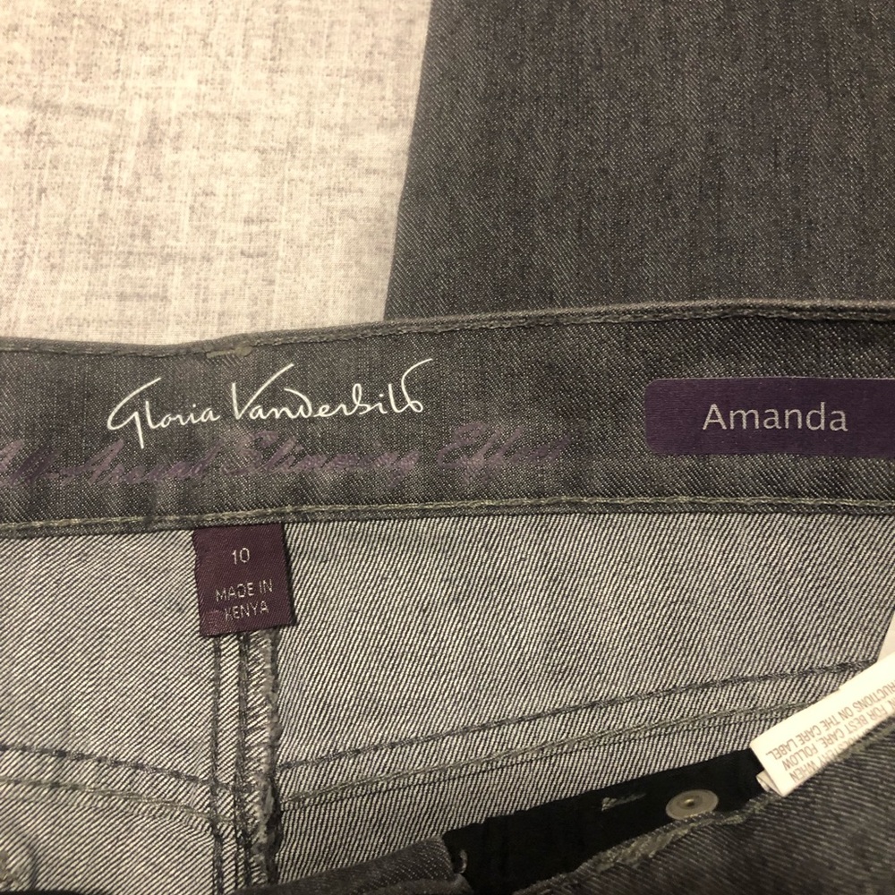 Size 10 Gloria Vanderbilt Jeans
